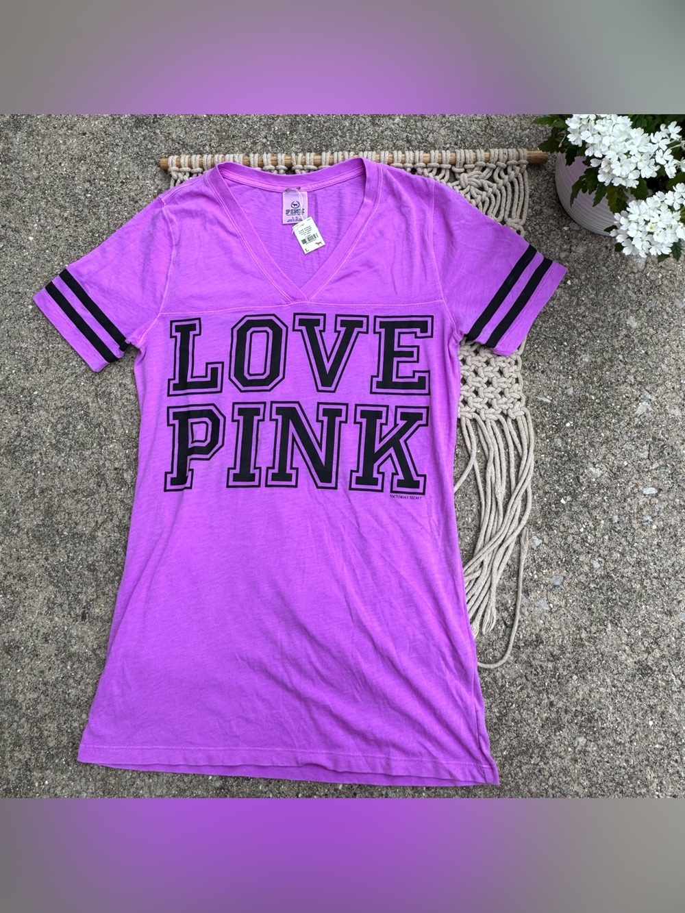 NWT Love Pink Purple V-Neck T-Shirt Size Large